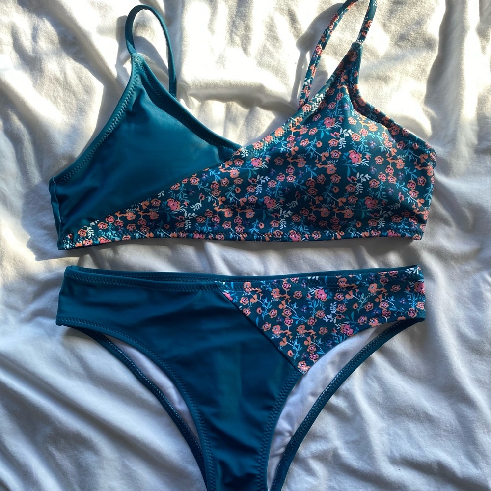 NEW Cupshe Teal/Floral Bikini Set